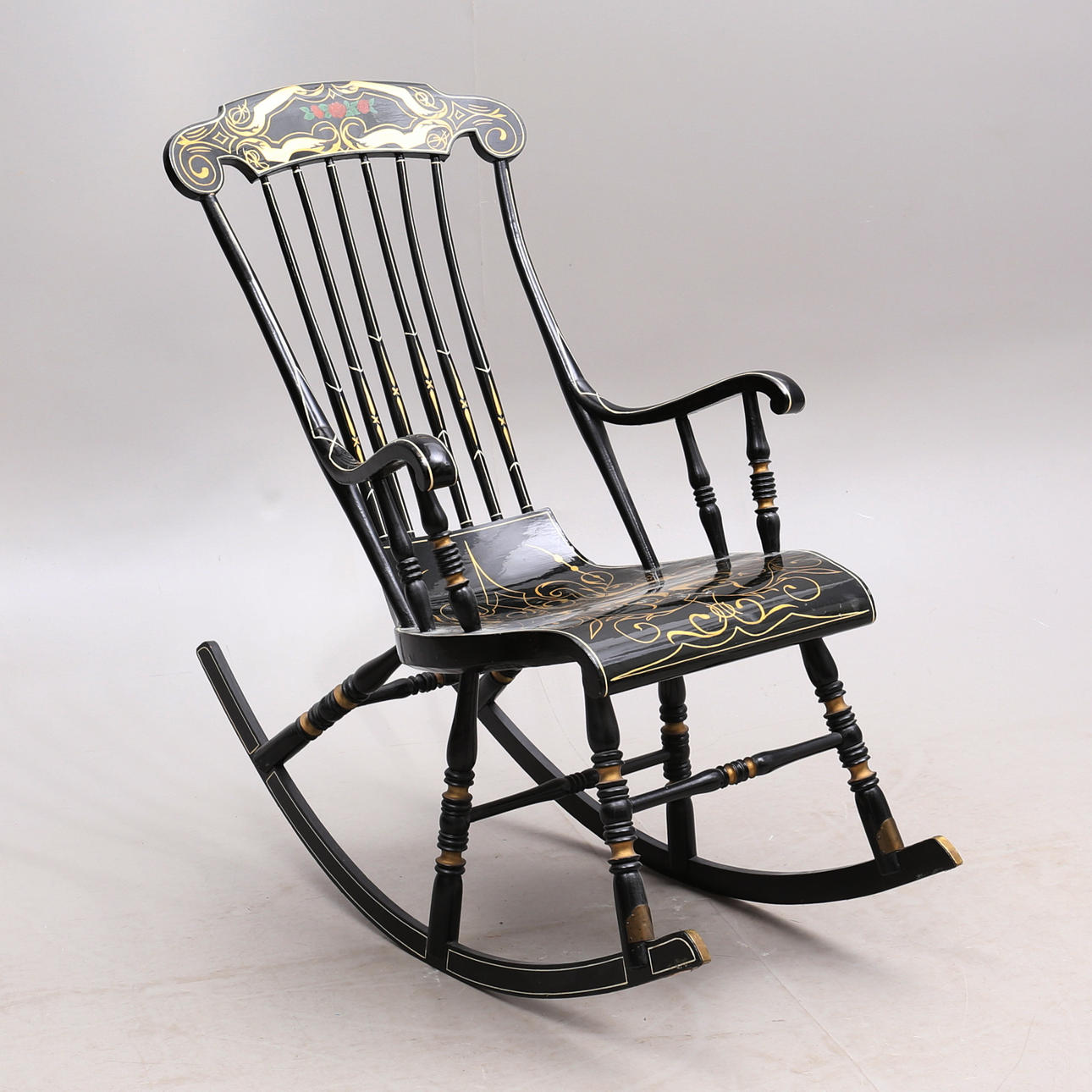 GUNGSTOL, dekormålad, 1900-talets första del.