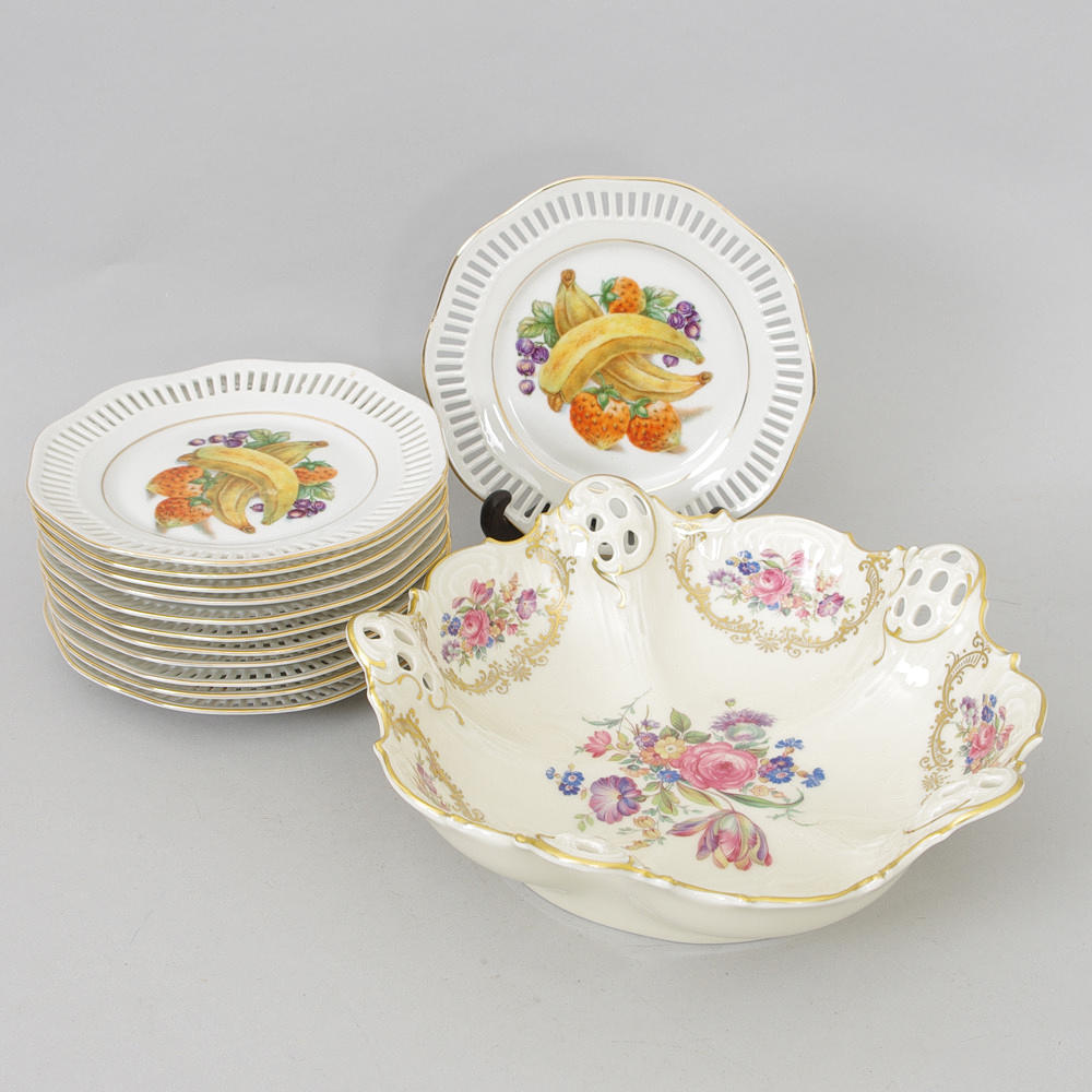 SKÅL SAMT 12 FRUKTASSIETTER, porslin.