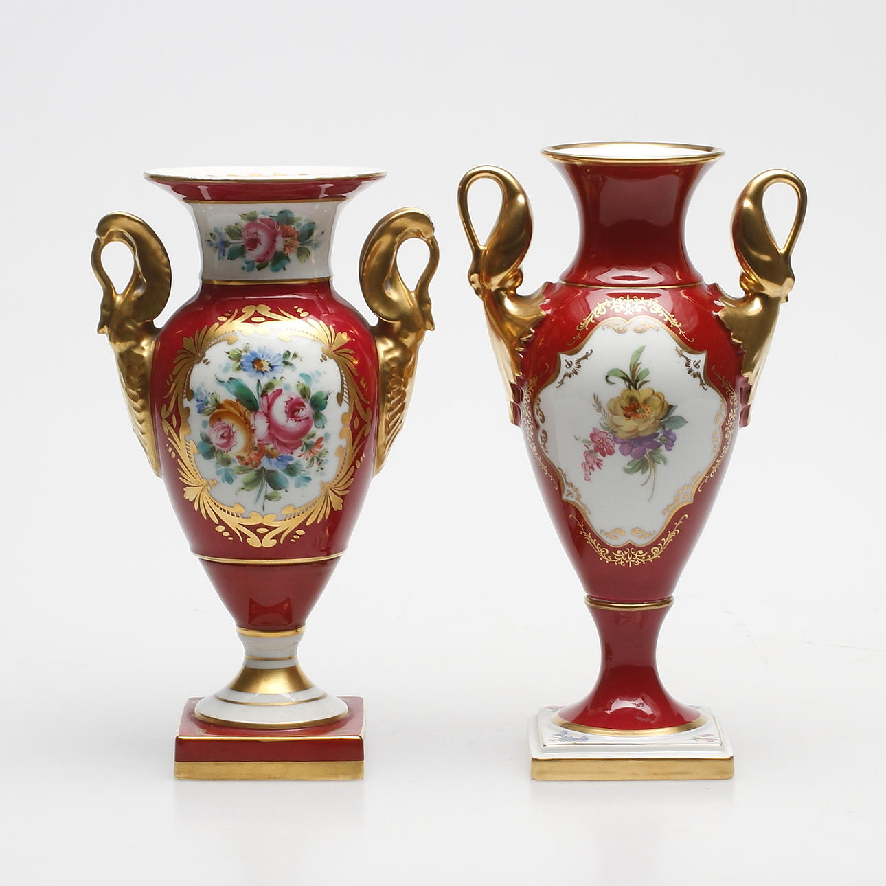 URNOR, 2 st, porslin, empirestil, Limoges och Alka Kunst, 1900-tal.