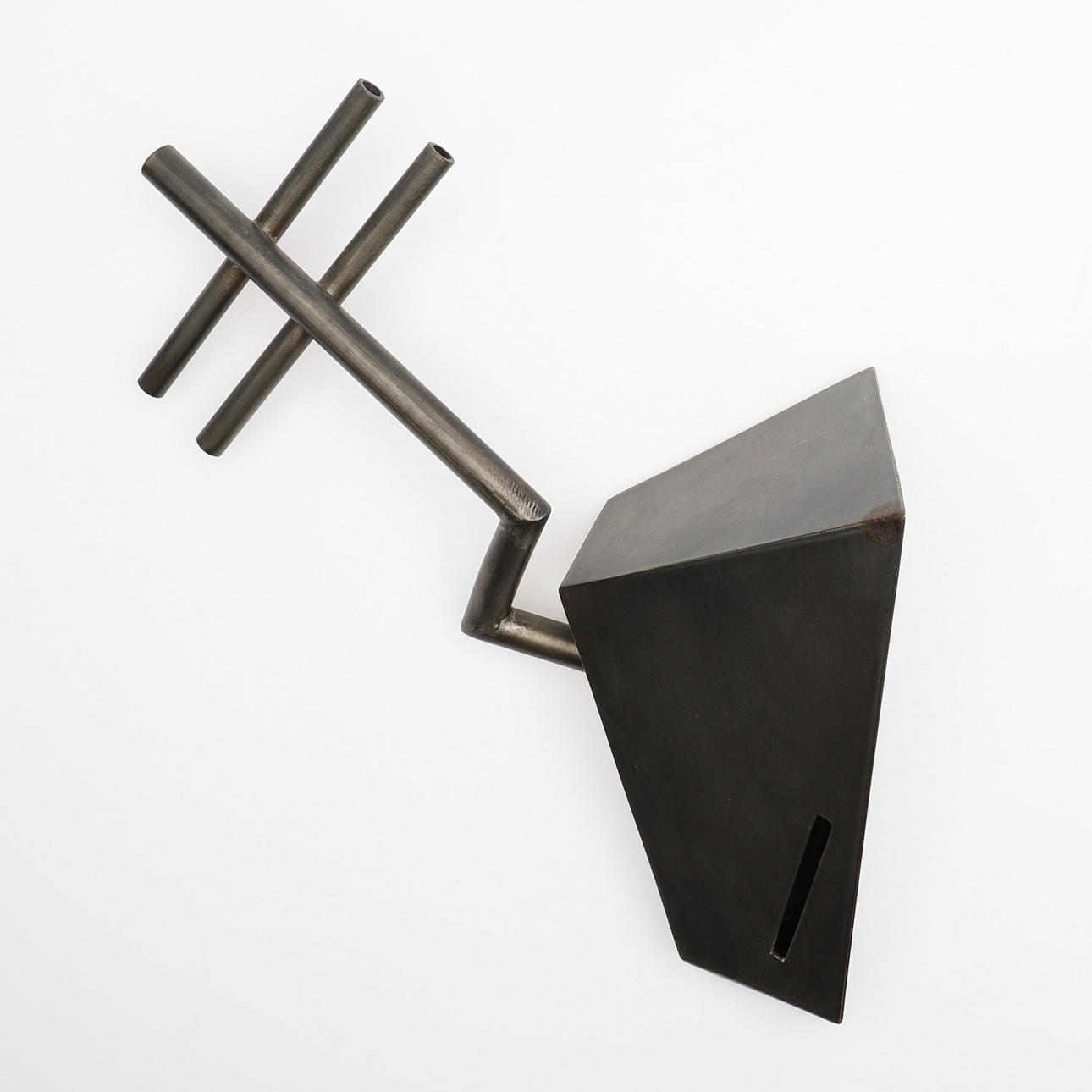 ANN MESSNER. "INCUBATOR", VÄGGOBJEKT.