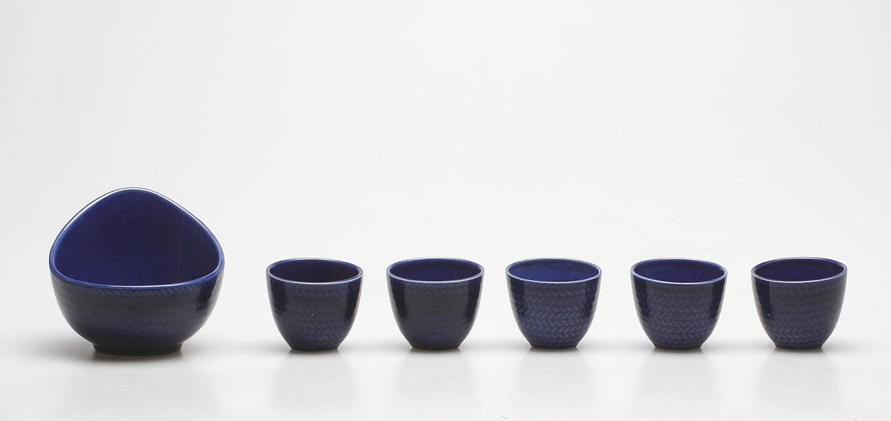 ÄGGKOPPAR, 5 st och SOCKERSKÅL, flintgods, "Blå Eld", Hertha Bengtsson, Rörstrand.