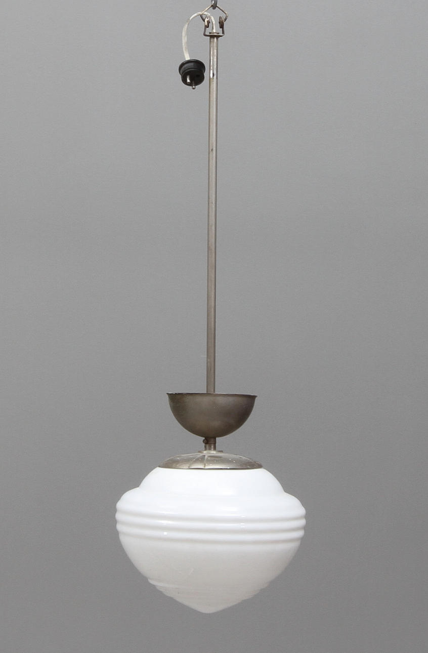 TAKLAMPA, 1900-tal, höjd ca 70 cm.