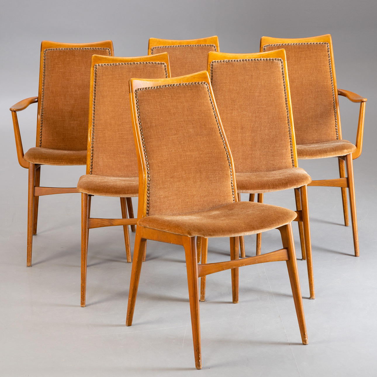 BENZE. 6 spisestuestole.