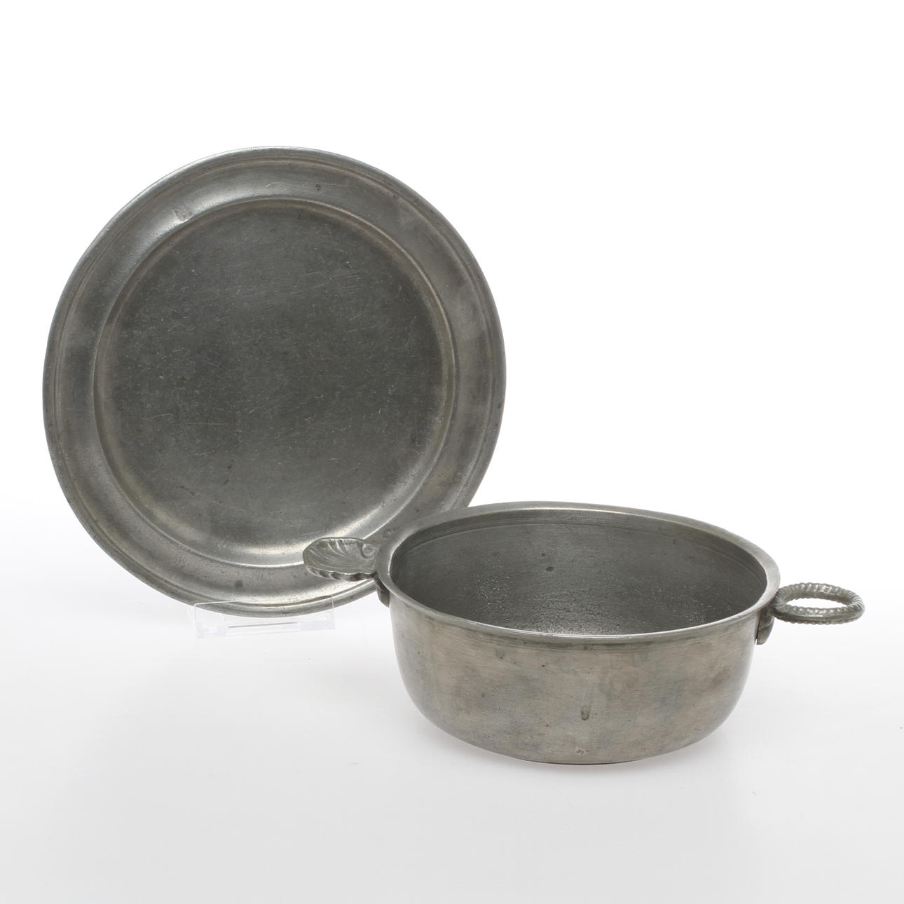 TALLRIK SAMT SKÅL, tenn, bland Melchior Leffler, Visby, 1841.