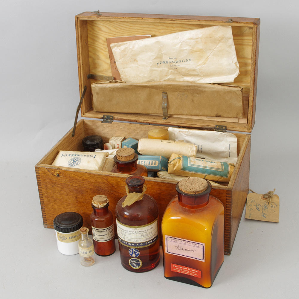 ÄLDRE FÖRBANDSLÅDA.