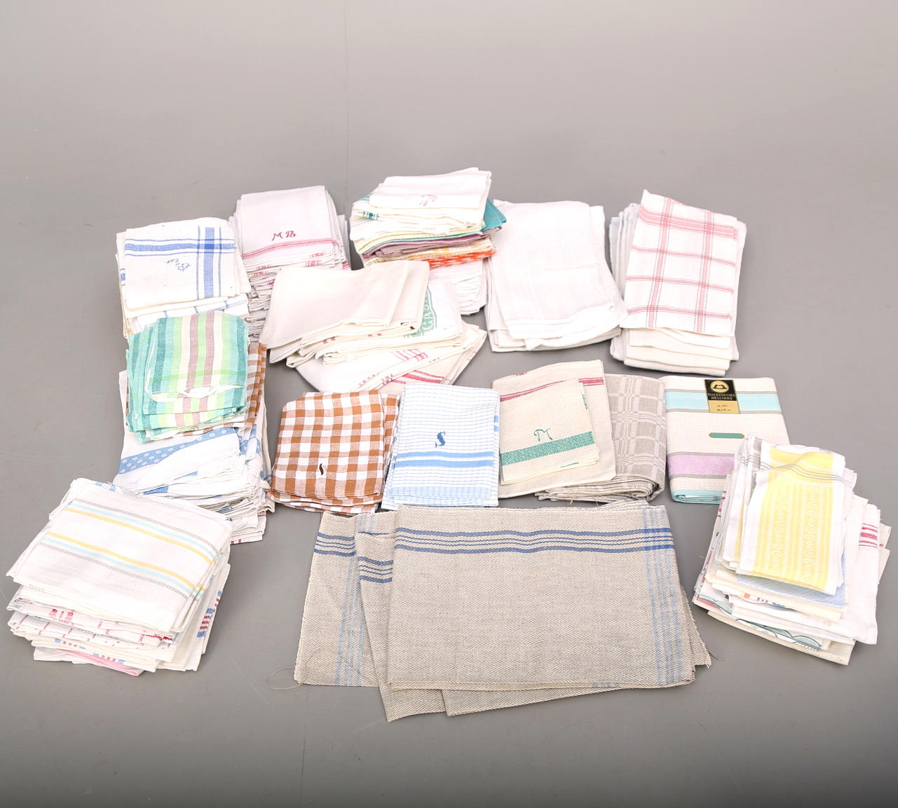 KÖKSHANDDUKAR linne och bomull ca 200 st.