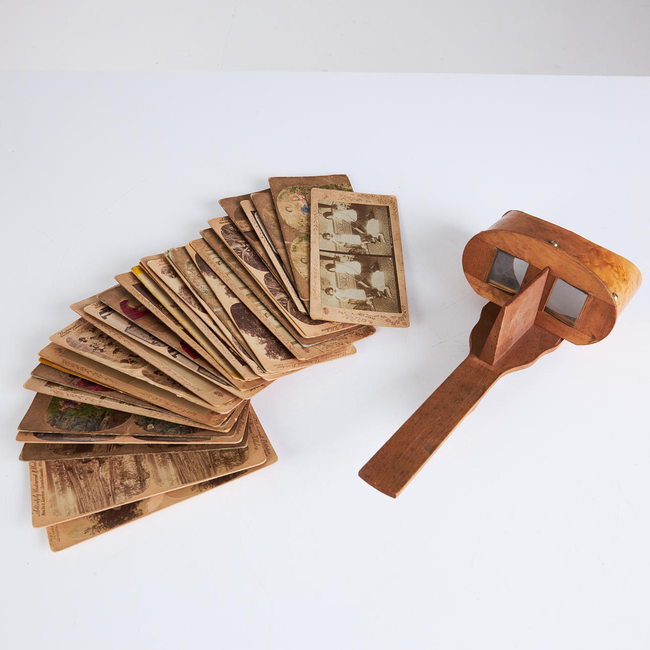 STEREOSKOOPPI KUVILLA, "The Perfecscope", 1900-luku.