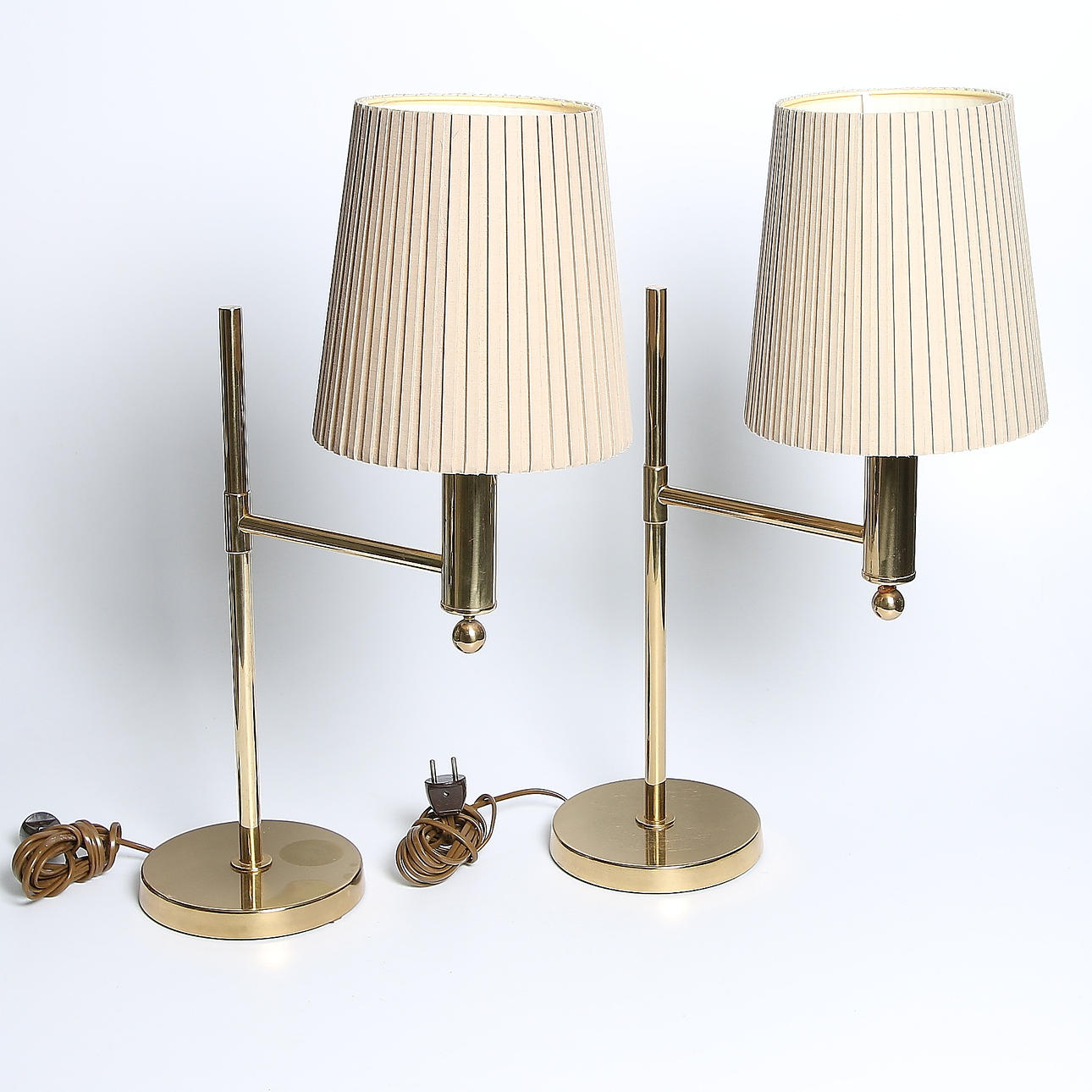 BORDSLAMPOR, ett par, mässing, Bergboms, 1960-70-tal.