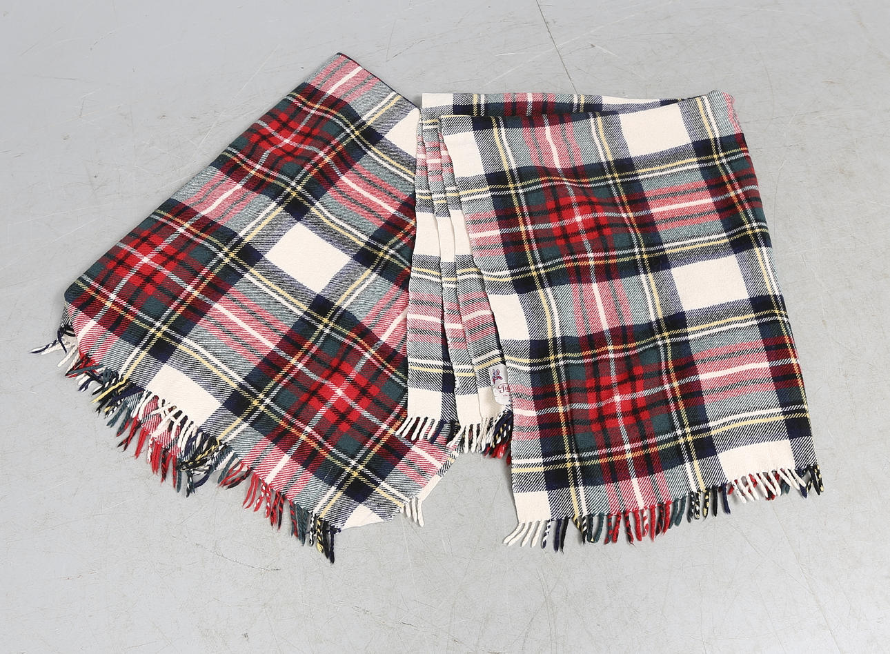 FILTAR, 2 st, Tidstrand, ca. 113x124 cm.