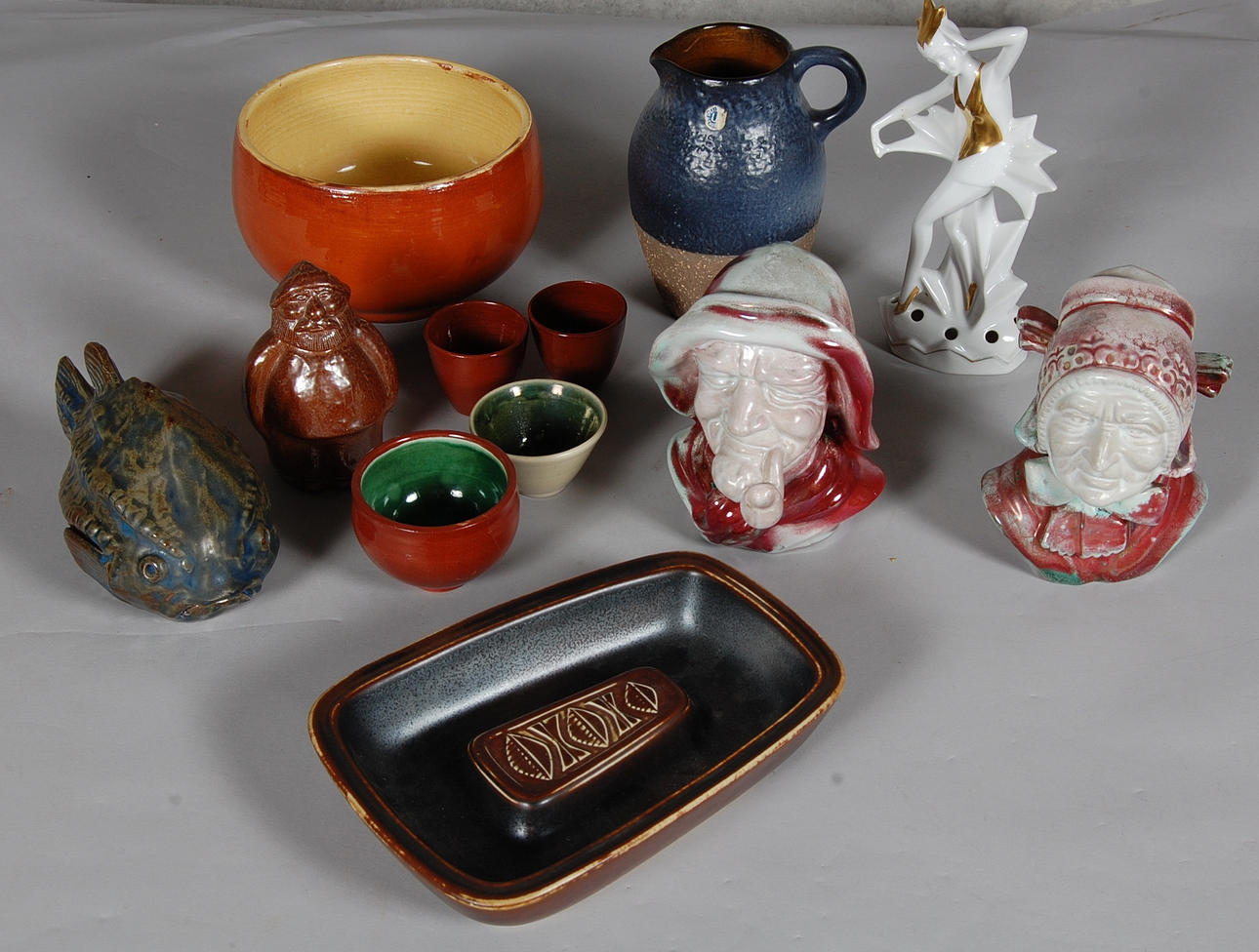 PARTI KERAMIK, 12 delar, bland annat Gunnar Nylund, Upsala Ekeby.