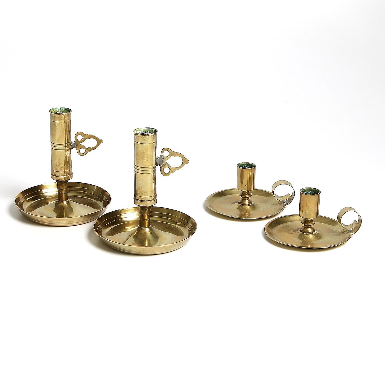 NATTLJUSSTAKAR, 2 par, bl.a. Jämtslöjd monogramsignerade W. B. 1900-tal.