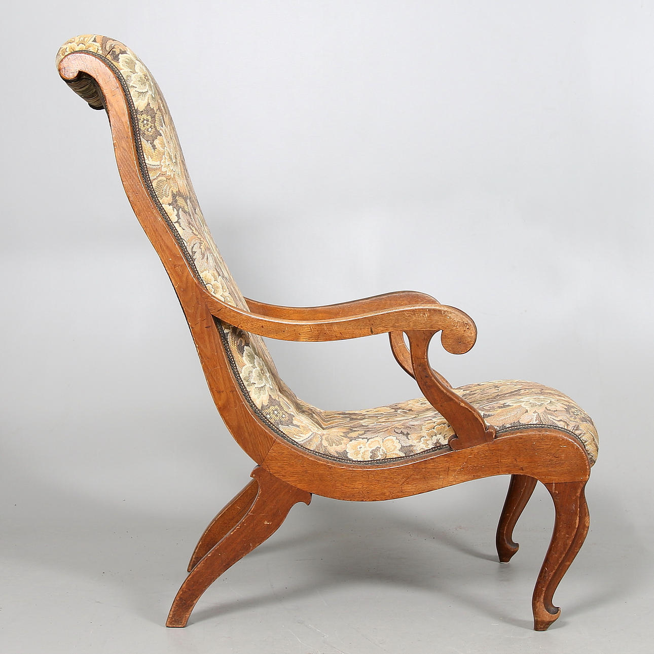 FÅTÖLJ, Empirestil. 1800-talets slut.