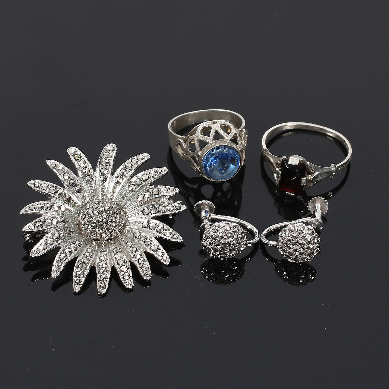 BROCHE, ANILLOS, PENDIENTES, 5 partes, plata, 1900.