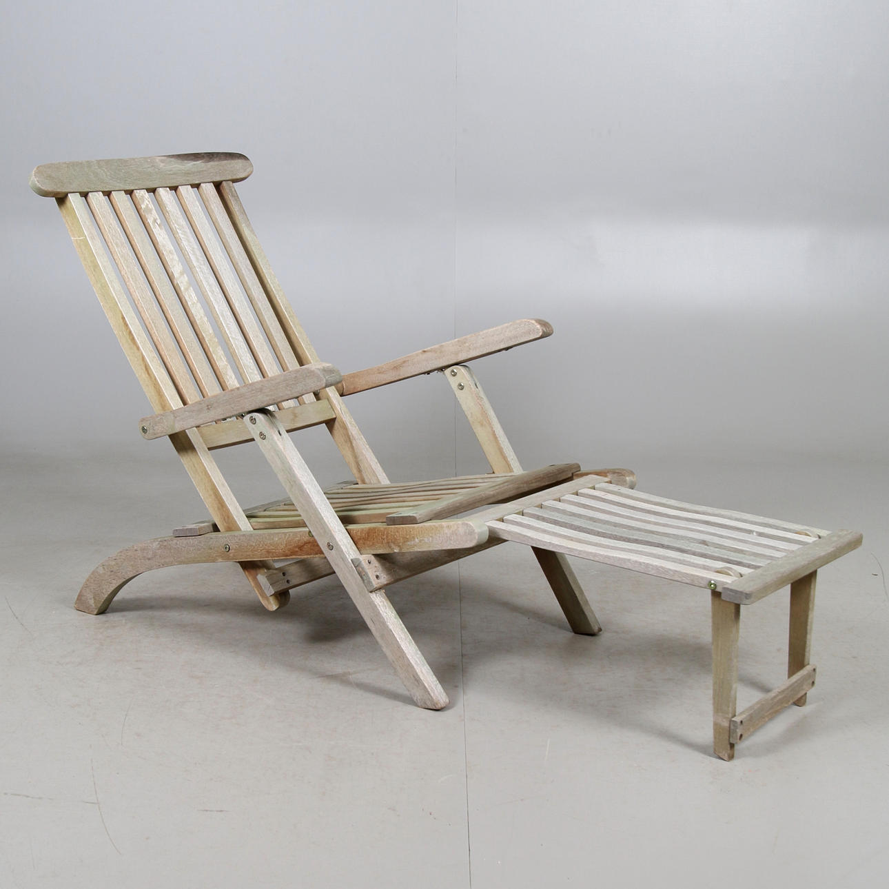 DÄCKSTOL, trä, 1900-talets senare del.