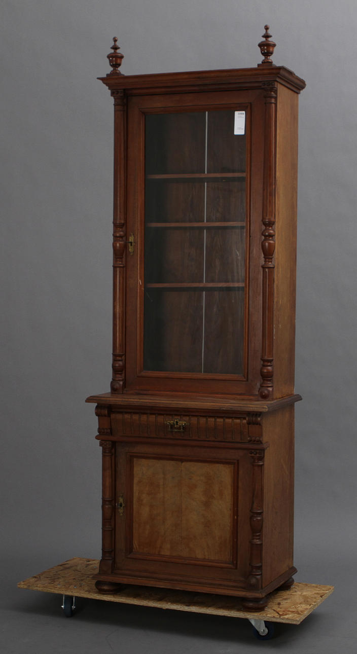 BOKSKÅP, 1800-talets slut.