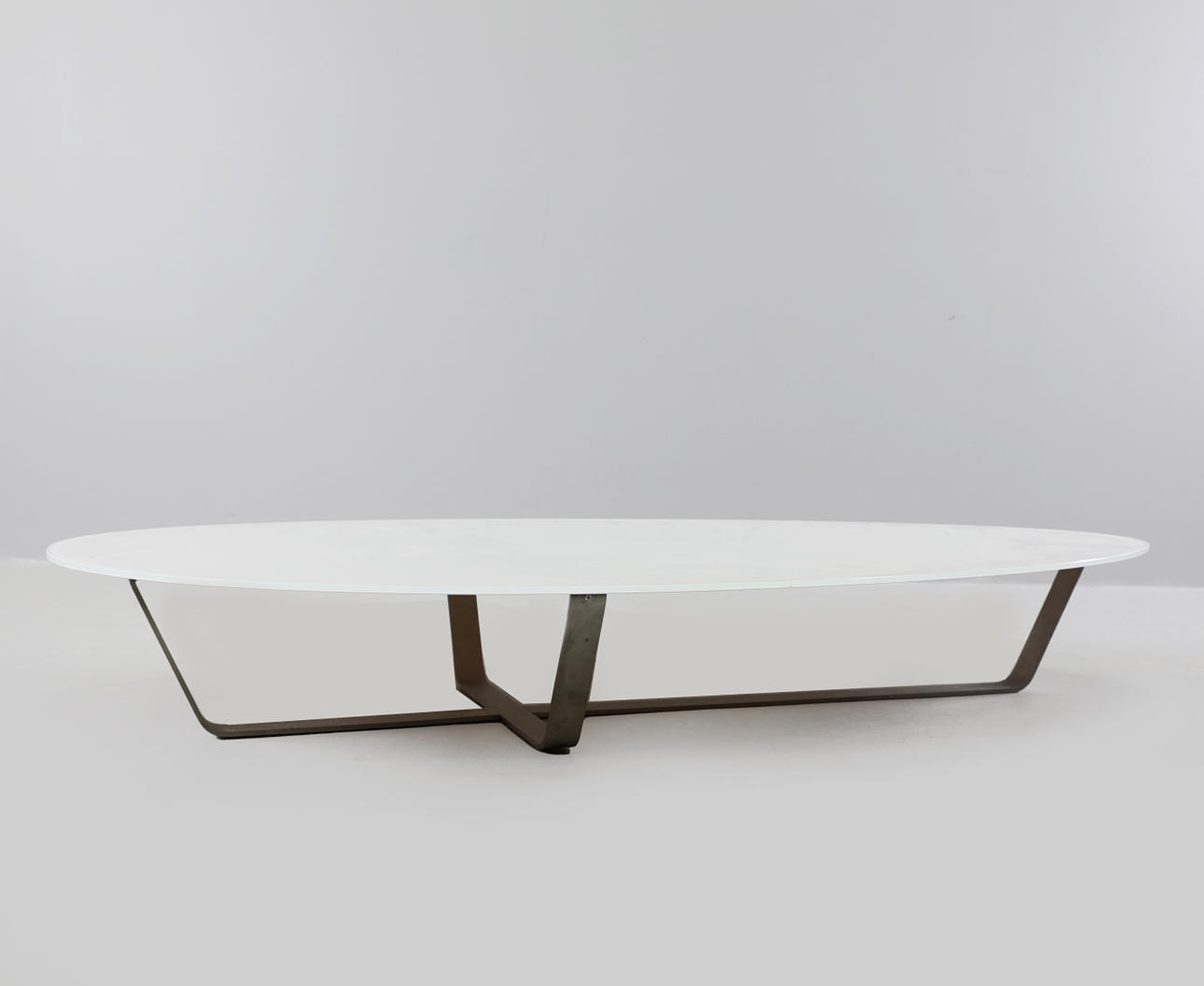 MESA DE SOFÁ, Natuzzi, Italia, años 2000.