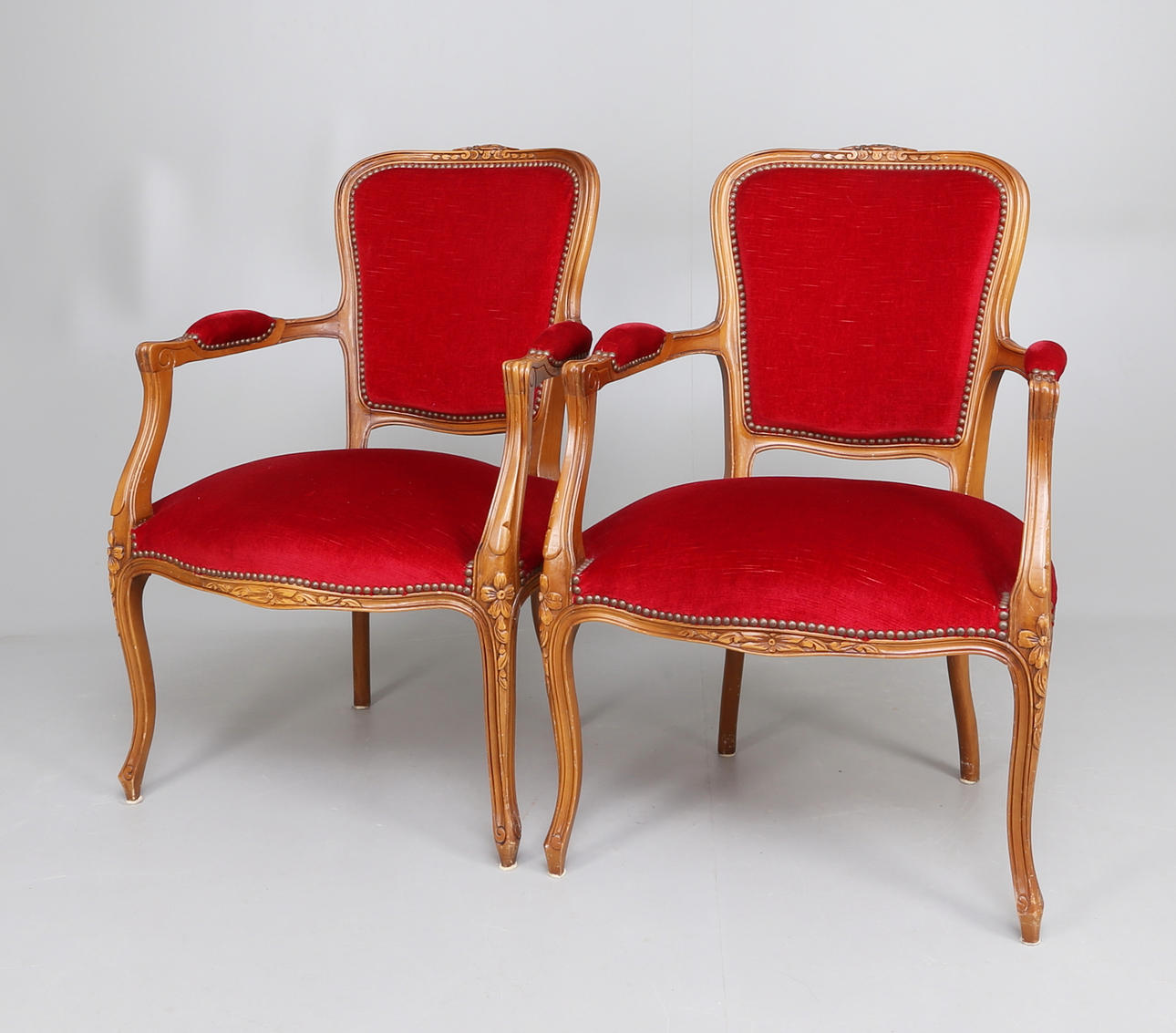 KARMSTOLAR, 1 par, Rokokostil, 1950/60-tal.