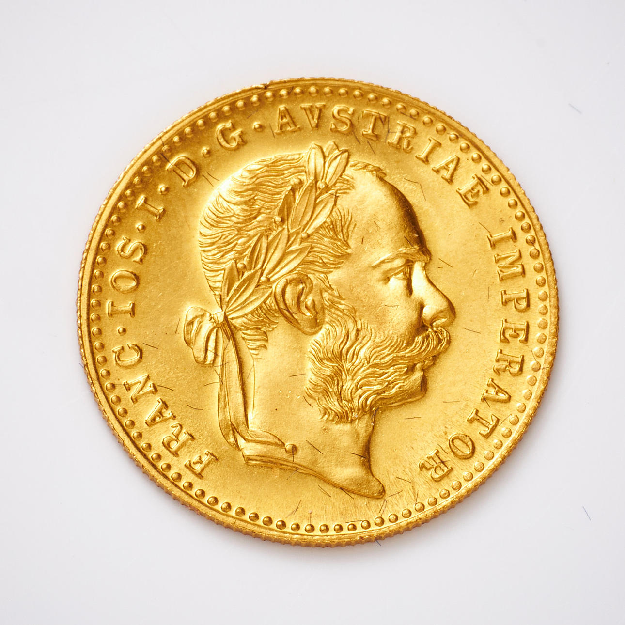 COIN, hardly 24 gold (0.986), Francis Joseph I, 1 ducat, 1915, Obverse:  FRANC IOS IDG AVSTRIAE IMPERATOR, Reverse: HUNGAR BOHEM GAL / LOD ILL REX A  A. Coins, Medals & Stamps - Coins & Banknotes - Auctionet