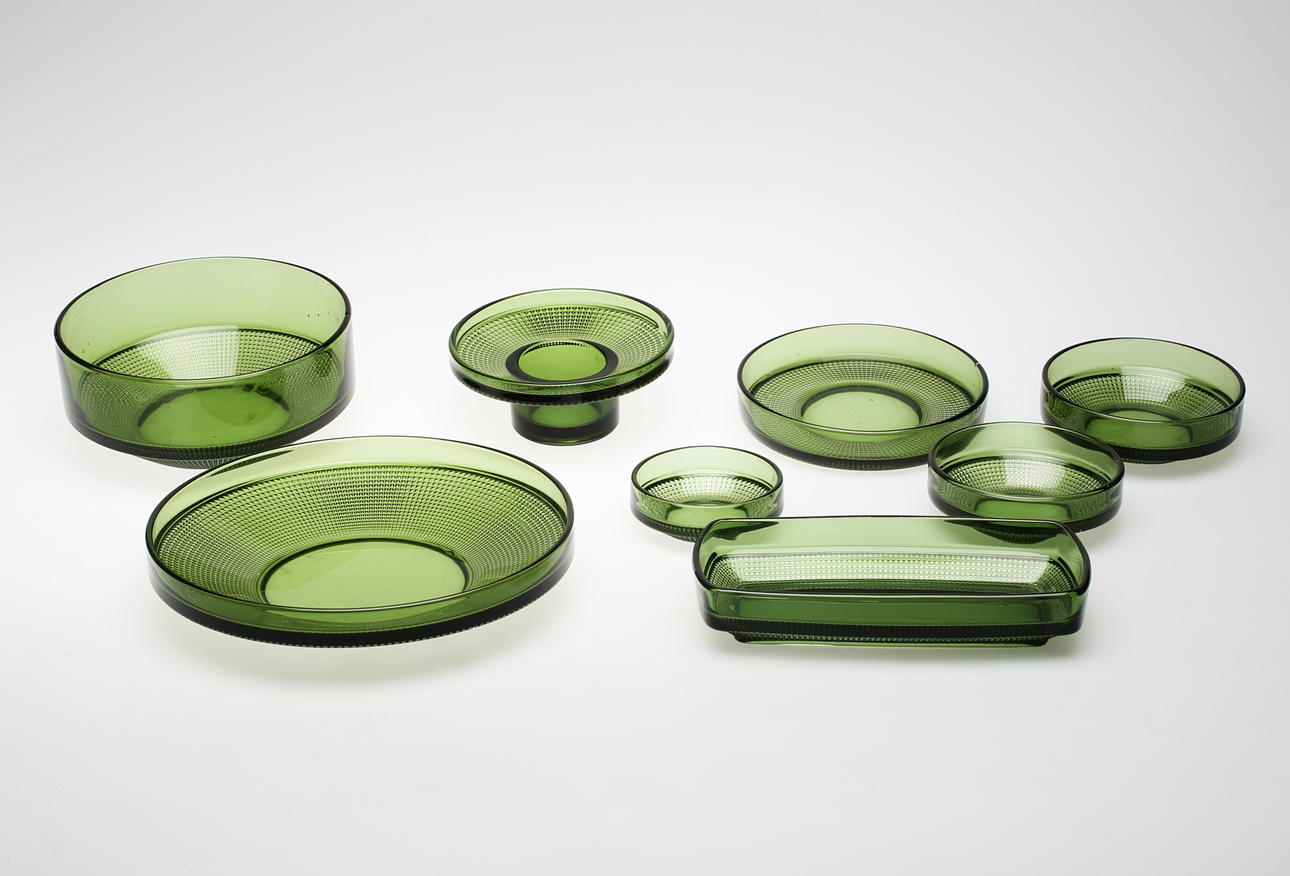 KJELL BLOMBERG. Glasservis, 8 delar, "Vineta" Gullaskruf, 1960-tal.