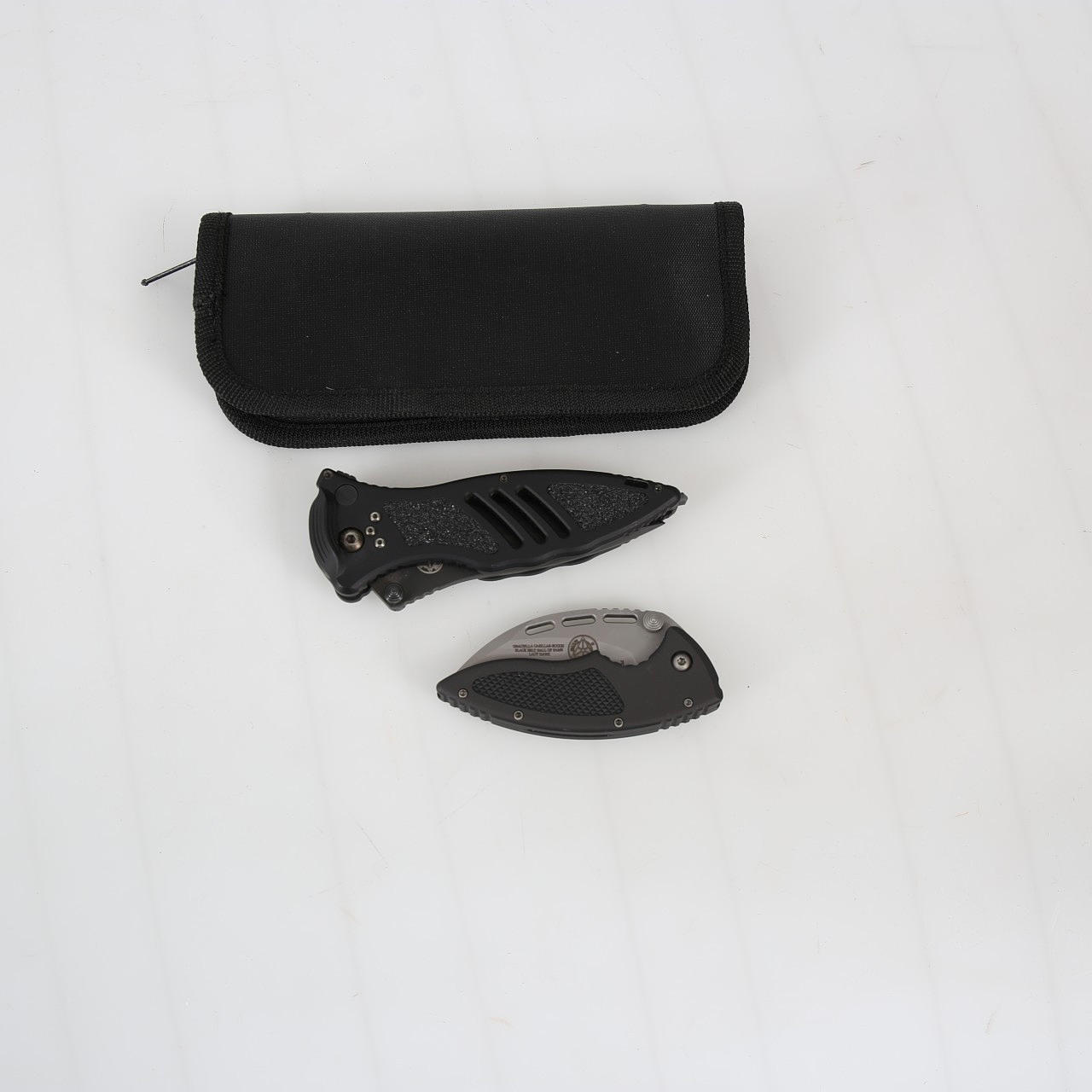 FÄLLKNIVAR, 2 stycken, 2000- tal.