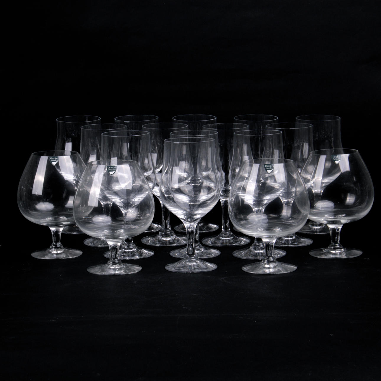 KONJAKSKUPOR, samt vinprovarglas, 17 st. Edvard Hald, Orrefors.