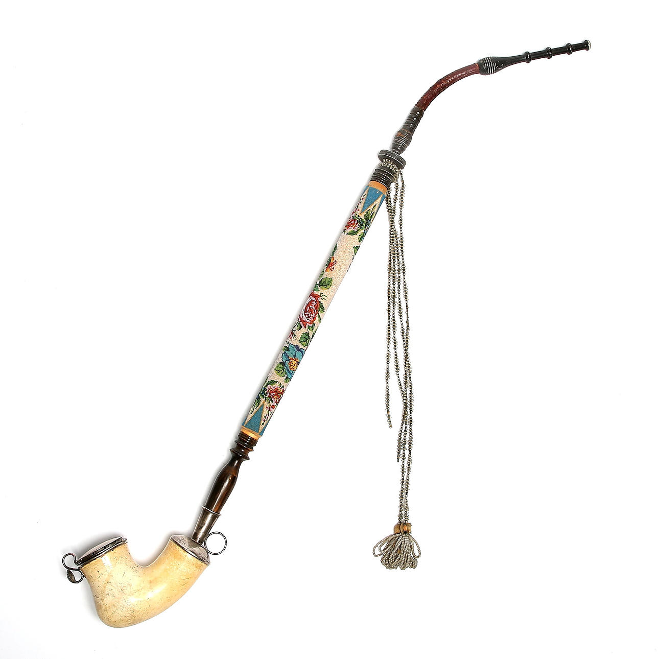 SJÖSKUMSPIPA, med silverbeslag, 1800-tal.