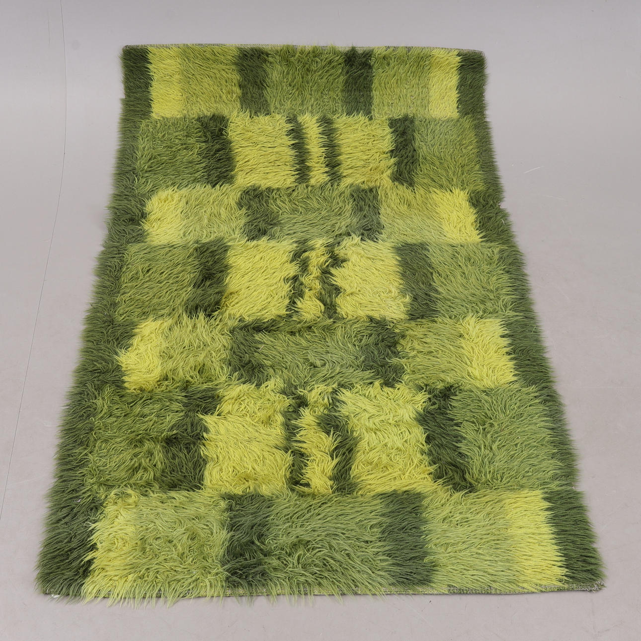 TRASMATTA, 120 x 190 cm.