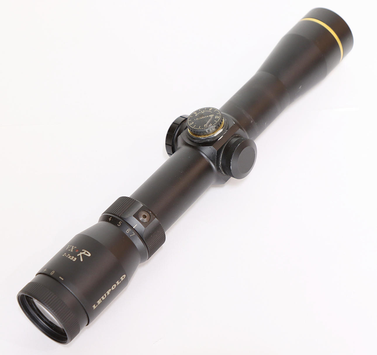915. KIKARSITE, LEUPOLD, VX-R2-7X33.