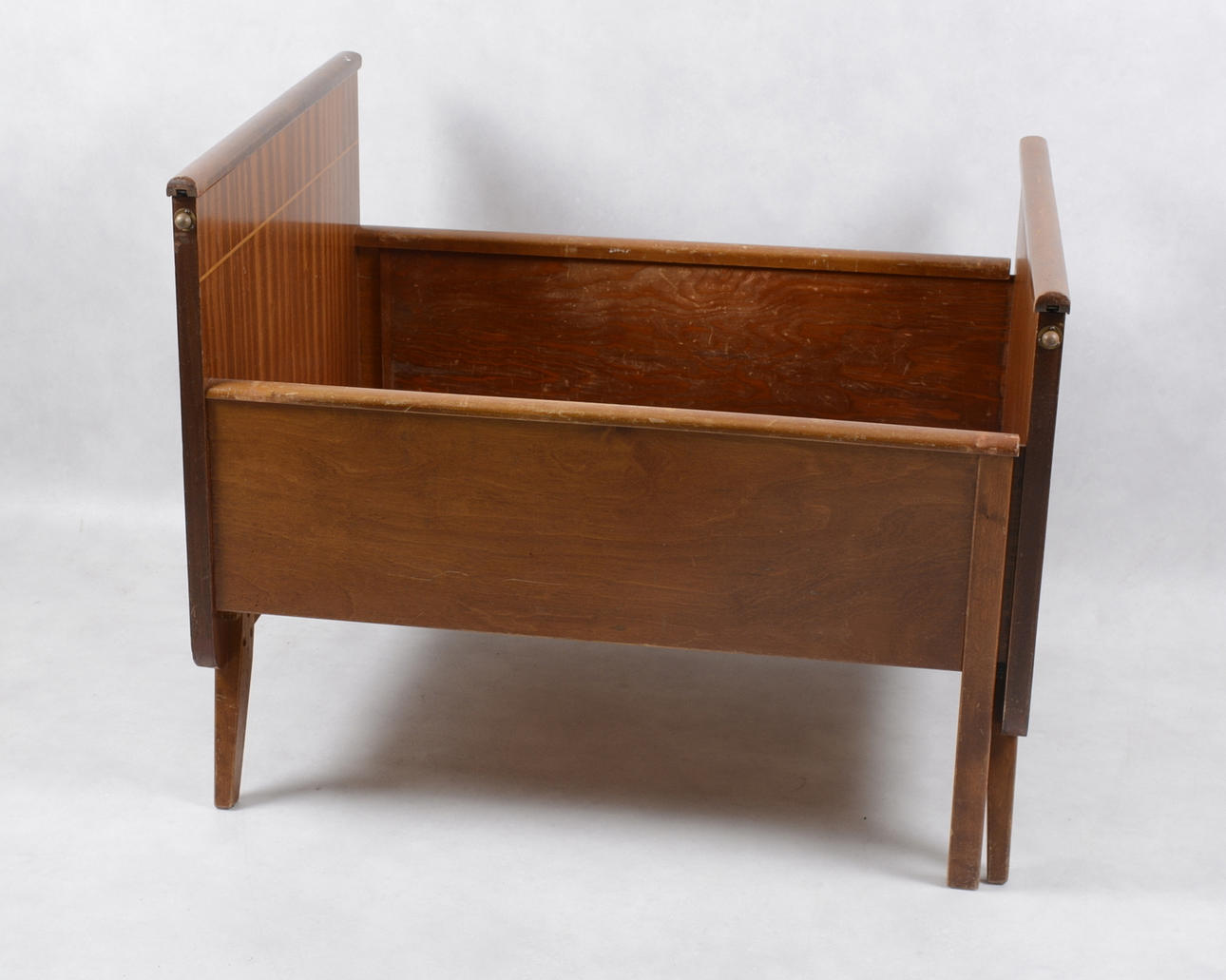 BARNSÄNG, Vetlanda Sängindustri.