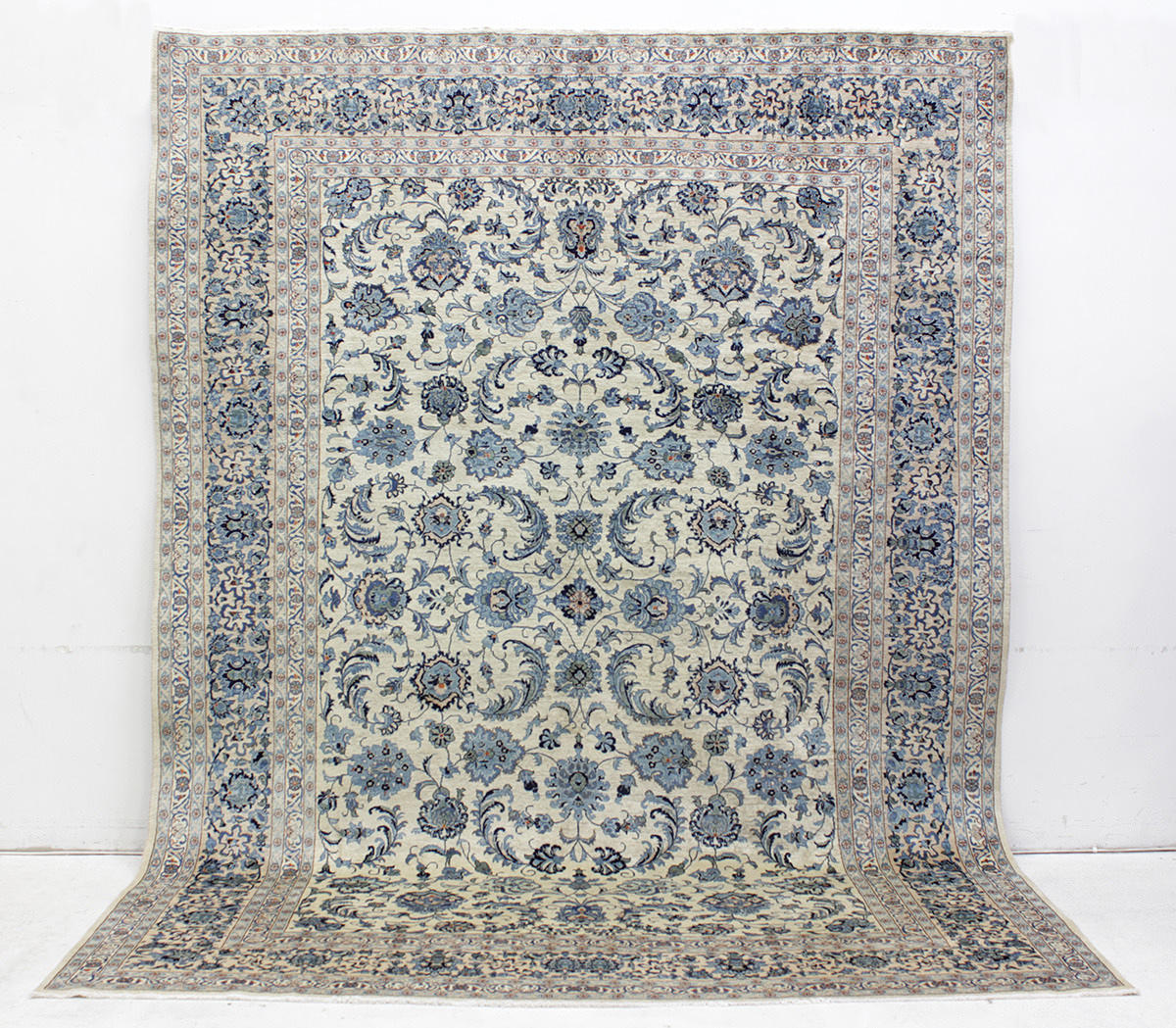 MATTA, Orientalisk, ljus Keshan, 395 x 290 cm.