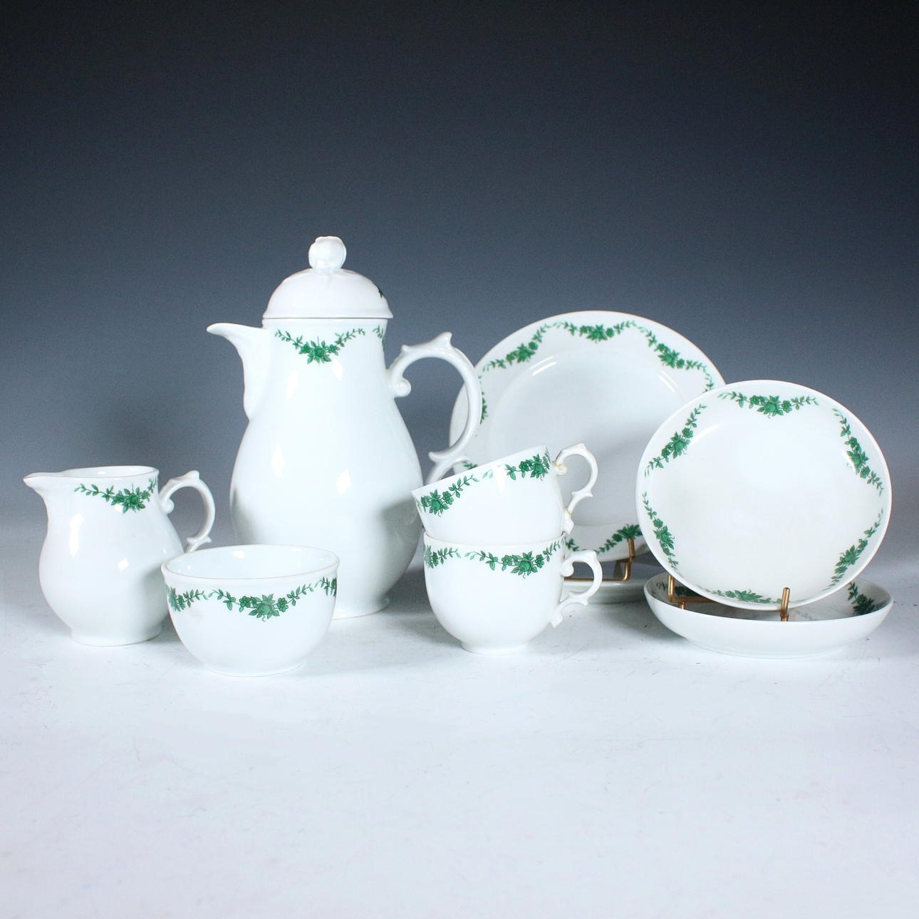 FÜRSTENBERG. Kaffeeservice 'Schloßgarten', 9-teilig.