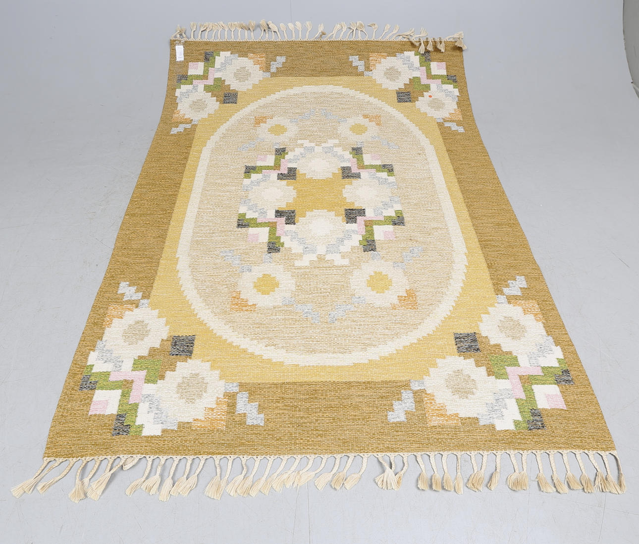 MATTA, rölakan, "Malmsjön", Ingegerd Silow för Axeco AB, 1900-talets andra hälft. 170 x 230 cm.