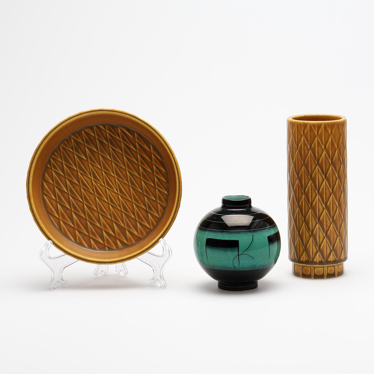 GUNNAR NYLUND OG ILSE CLAESSON, 3 stykker keramik, Rörstrand.