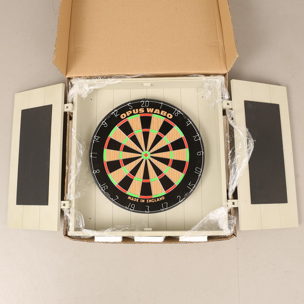 DARTS-KAAPPI, Englesson maaseutukaappi.