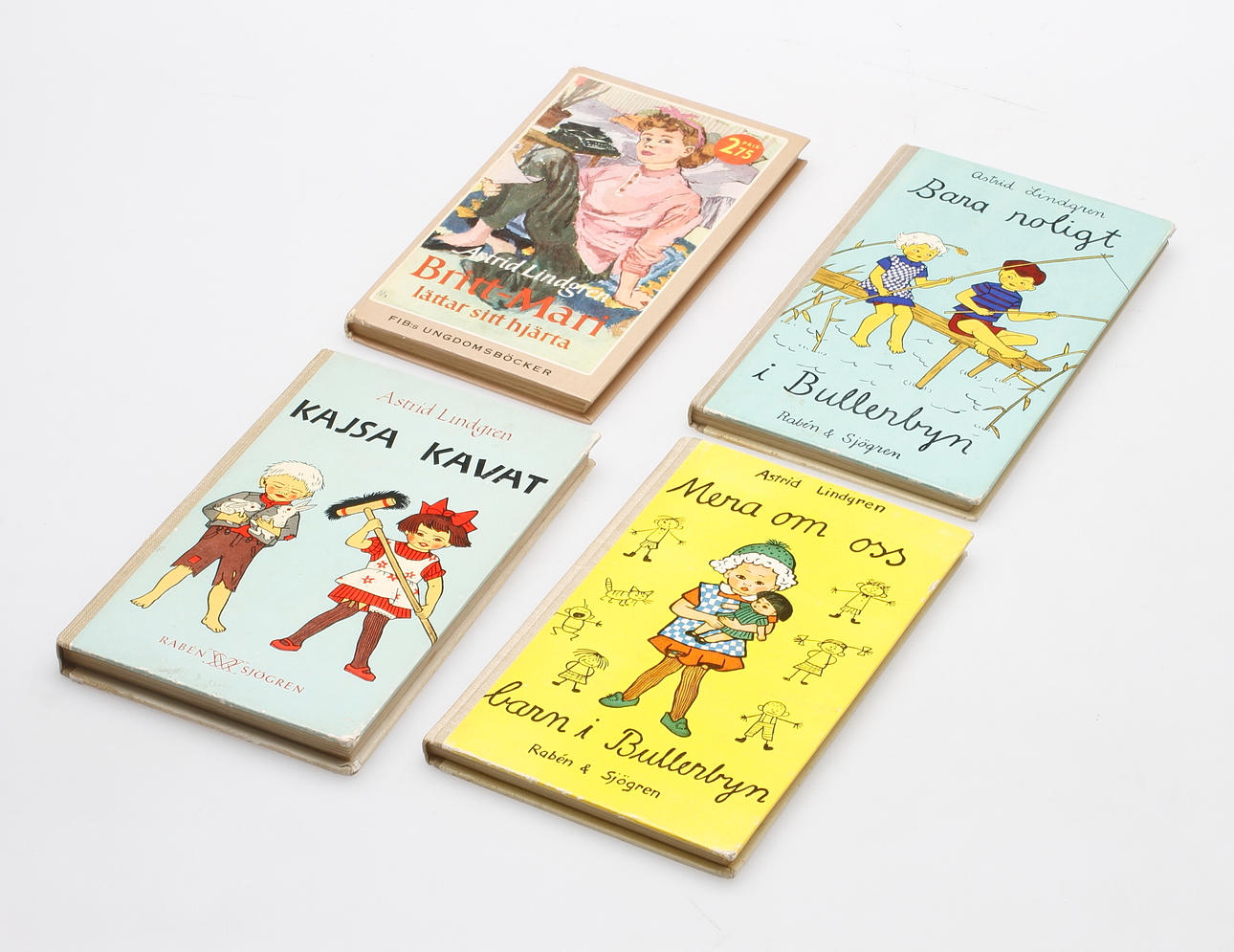 ASTRID LINDGREN, böcker 4 st, bl.a första upplagor.