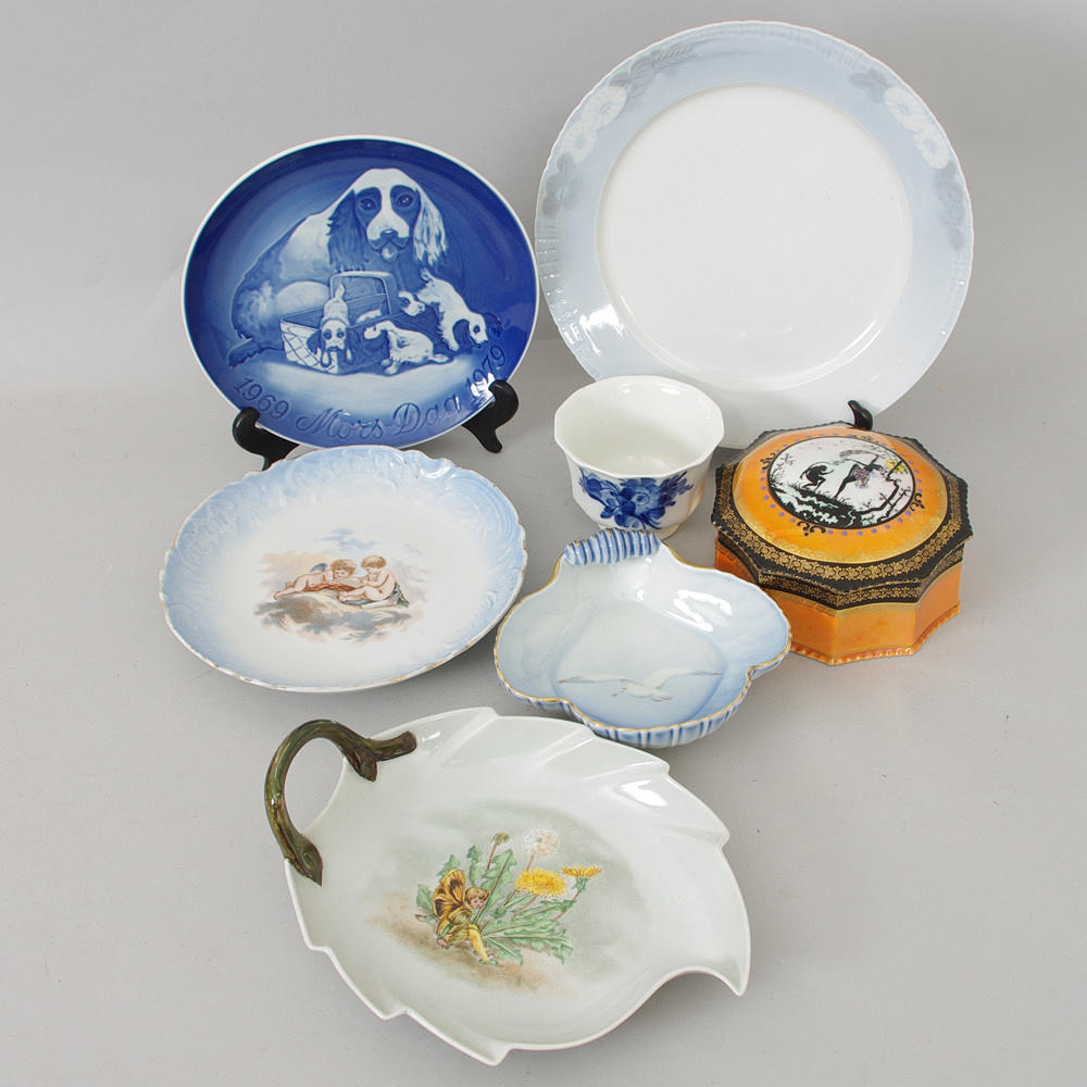 FAT, TALLRIKAR SAMT SKÅLAR, porslin.