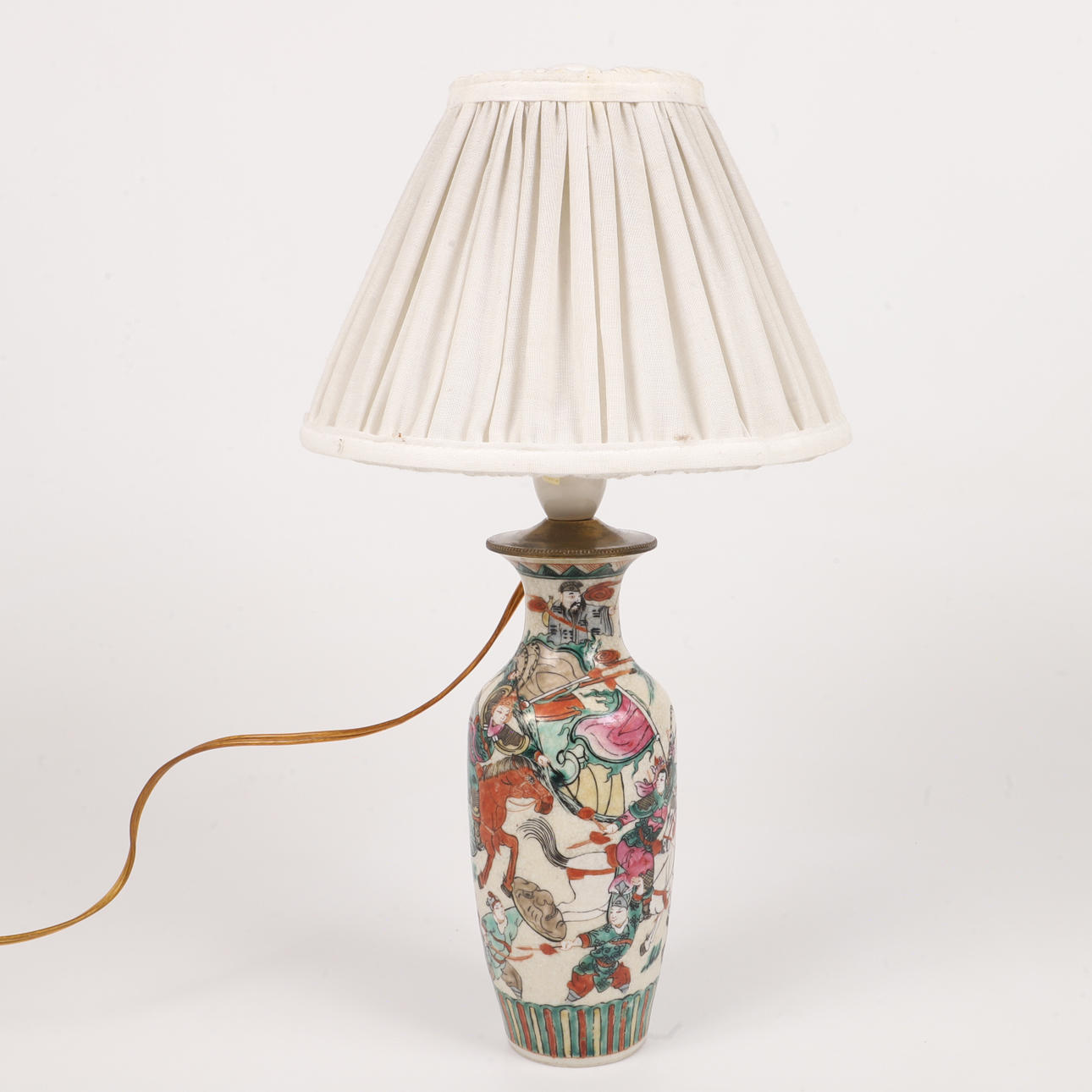 BORDSLAMPA, porslin/mässing, Kina.