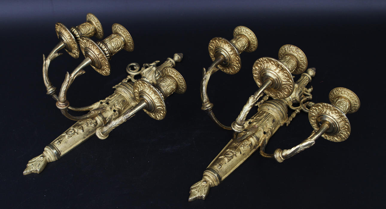 VÄGGAPPLIQUER, ett par, Louis XVI-stil, 1800/1900-tal.