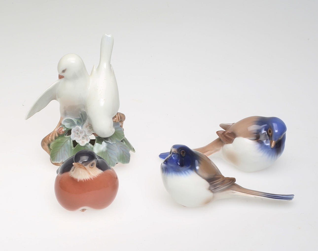 FIGURINER, 4 stycken, B&G samt Royal Copenhagen.