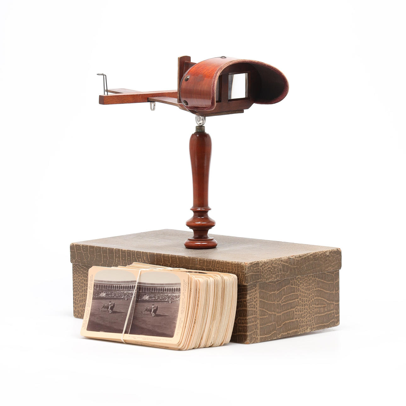 STEREOSCOPE, with approx. 200-225 images.
