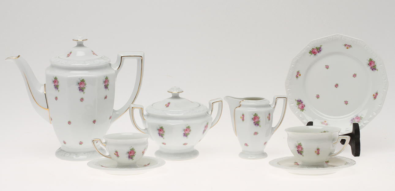 KAFFE-,TE- och MOCCASERVIS, ca 35 delar, porslin, "Maria" Rosenthal.