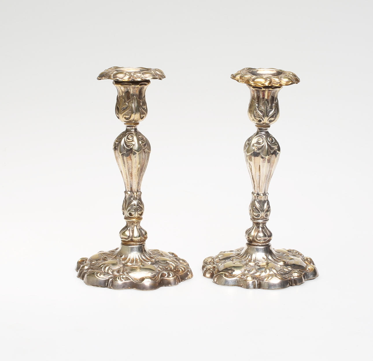 ANDERS GABRIEL DUFVA. Ljusstakar, ett par, nyrococo, Stockholm, 1800-tal.