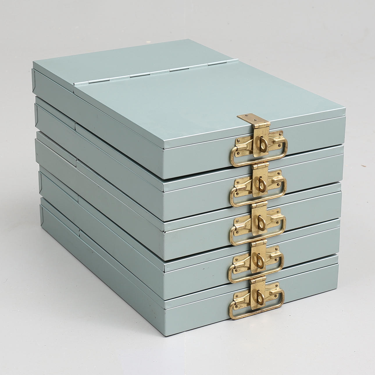 LÅDOR, 5 st, plåt, industristil, 1900-talets mitt/andra hälft.