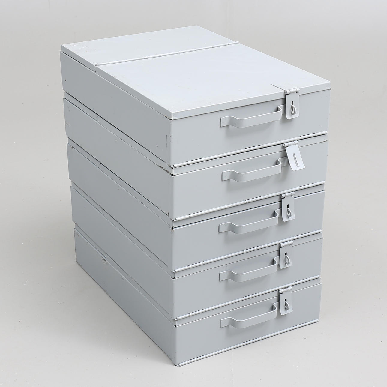 LÅDOR, 5 st, plåt, industristil, 1900-talets mitt/andra hälft.