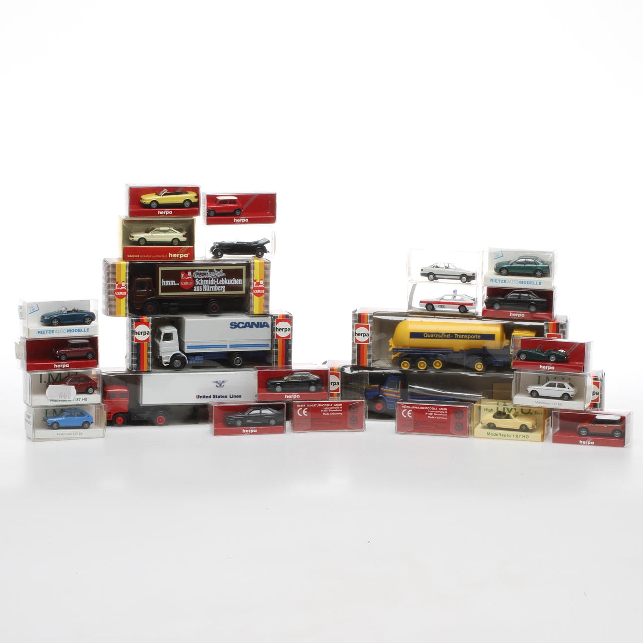 MODELLBILAR mest HERPA cirka 25 bilar i originalkartong.