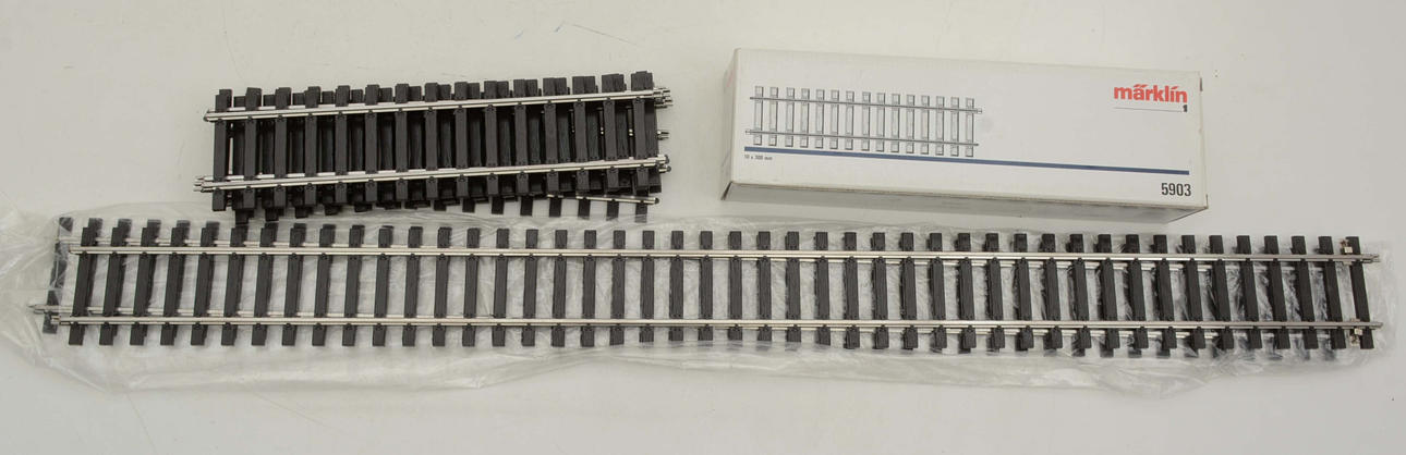 Märklin. H1. Gerade Gleise, 5903, 59061.