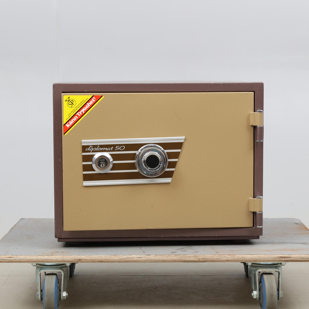 KASSASKÅP, Diplomat 50, 1900-talets andra hälft.