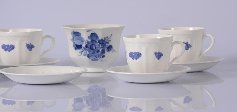 SERVISDELAR, 6 delar, benporslin, "Blå Blom", Gustavsberg.