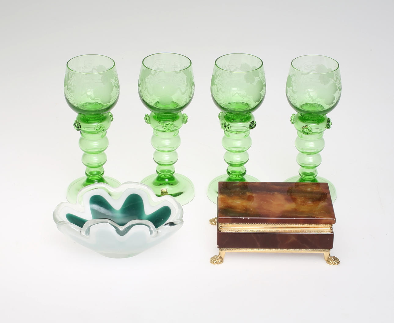 PARTI, Glas, Remmare, 4 st, samt Skål och Skrin, 1900-tal.