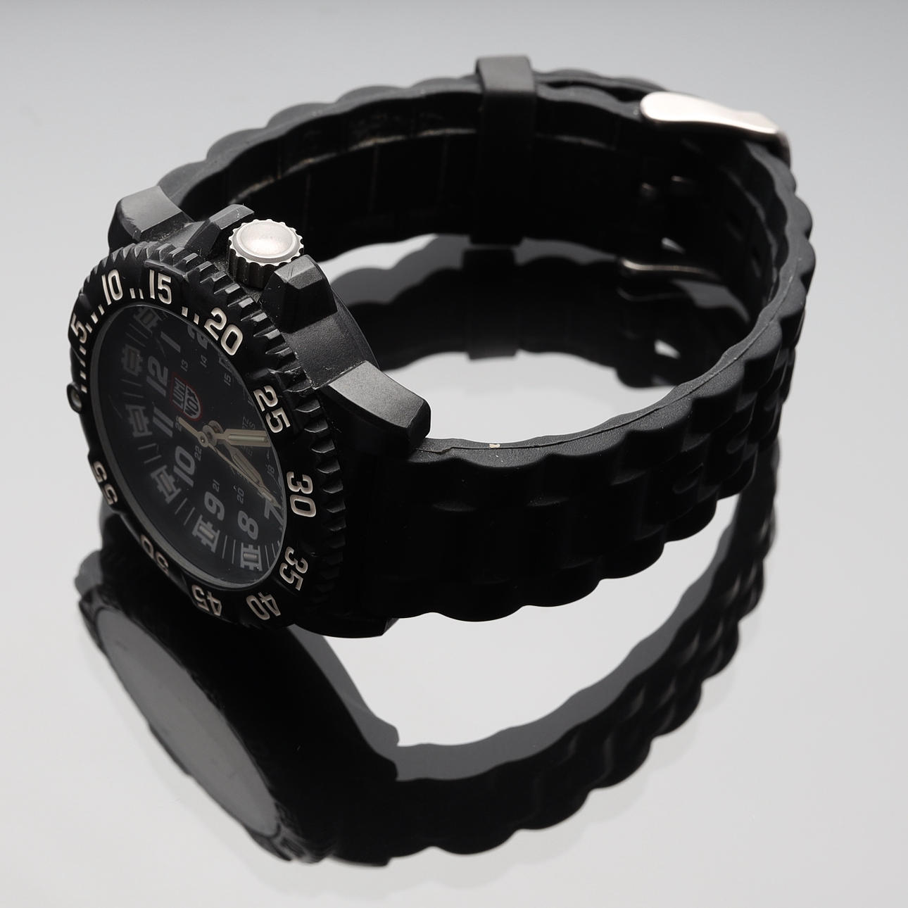 MEN Luminox quartz.